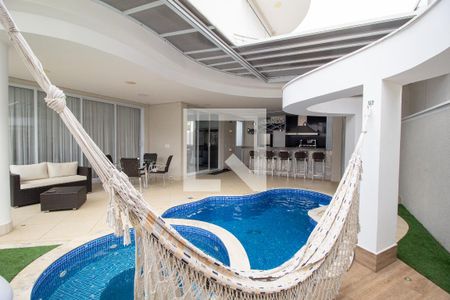 Casa de condomínio para alugar com 352m², 3 quartos e 4 vagasPiscina