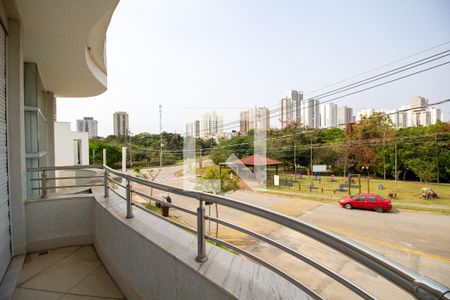 Casa de condomínio para alugar com 352m², 3 quartos e 4 vagasVaranda da Suíte 3