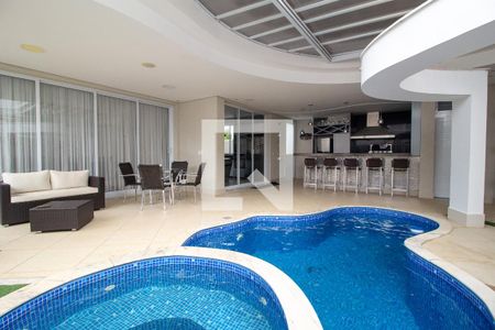 Casa de condomínio para alugar com 352m², 3 quartos e 4 vagasPiscina