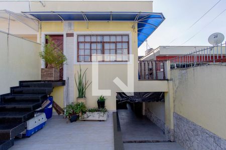 Casa à venda com 162m², 2 quartos e 3 vagas Casa à venda com 162m², 2 quartos e 3 vagasFachada Interna