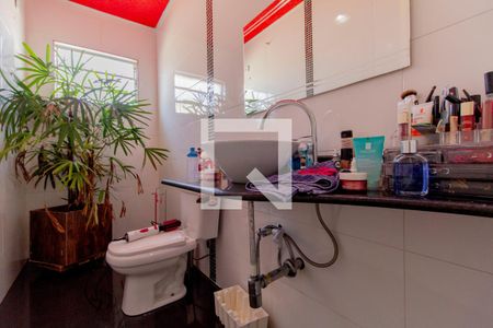 Lavabo de casa para alugar com 2 quartos, 162m² em Vila Paranaguá, São Paulo