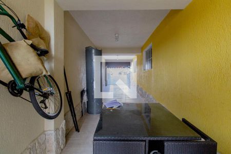 Casa à venda com 162m², 2 quartos e 3 vagas Casa à venda com 162m², 2 quartos e 3 vagasGaragem