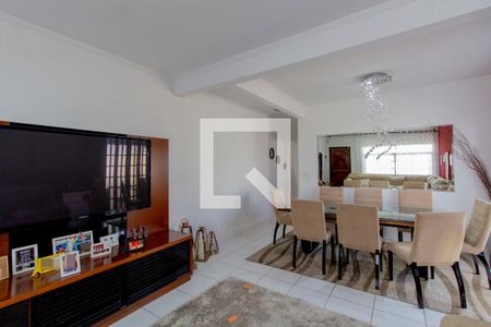 Sala de casa para alugar com 2 quartos, 162m² em Vila Paranaguá, São Paulo