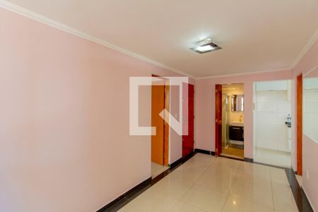 Sala de apartamento para alugar com 3 quartos, 53m² em Cidade Líder, São Paulo