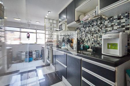 Apartamento à venda com 65m², 2 quartos e 1 vagaCozinha