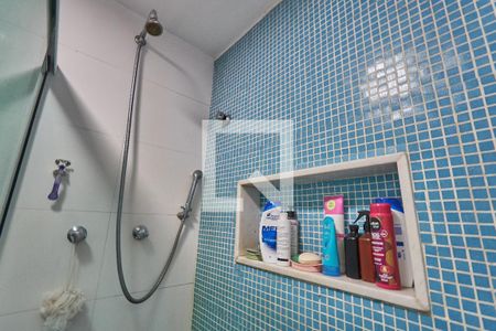 Apartamento à venda com 65m², 2 quartos e 1 vagaBanheiro Social