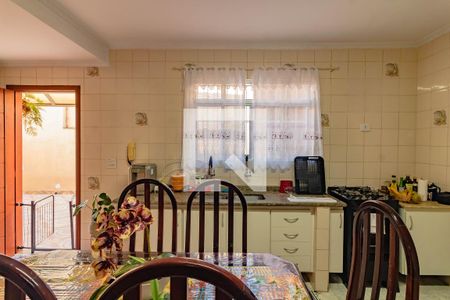 Casa à venda com 300m², 3 quartos e 3 vagas Casa à venda com 300m², 3 quartos e 3 vagasCozinha