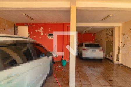 Casa à venda com 300m², 3 quartos e 3 vagas Casa à venda com 300m², 3 quartos e 3 vagasÁrea comum