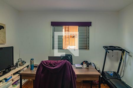 Casa à venda com 300m², 3 quartos e 3 vagas Casa à venda com 300m², 3 quartos e 3 vagasQuarto