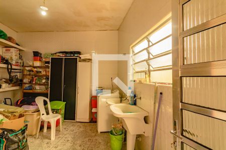 Casa à venda com 300m², 3 quartos e 3 vagas Casa à venda com 300m², 3 quartos e 3 vagasÁrea de Serviço