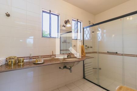 Casa de condomínio para alugar com 580m², 6 quartos e 4 vagasSuíte 2