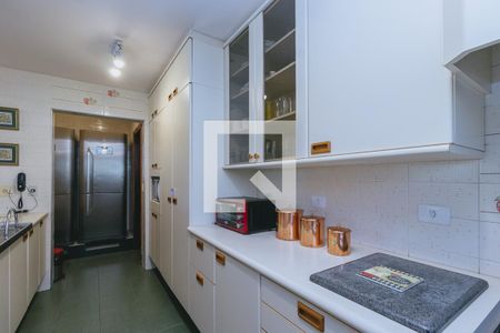 Casa de condomínio para alugar com 580m², 6 quartos e 4 vagasCozinha principal