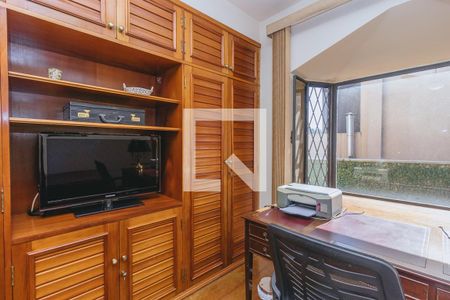 Casa de condomínio para alugar com 580m², 6 quartos e 4 vagasSuíte 4