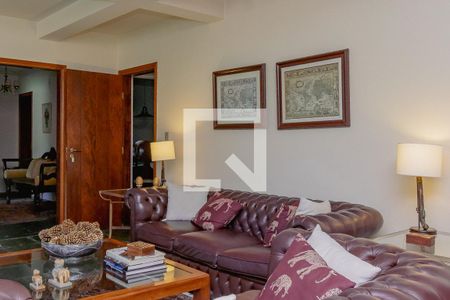 Casa de condomínio para alugar com 580m², 6 quartos e 4 vagasSala térreo