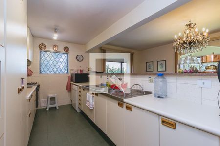 Casa de condomínio para alugar com 580m², 6 quartos e 4 vagasCozinha principal