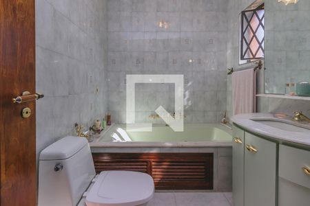 Casa de condomínio para alugar com 580m², 6 quartos e 4 vagasSuíte 3