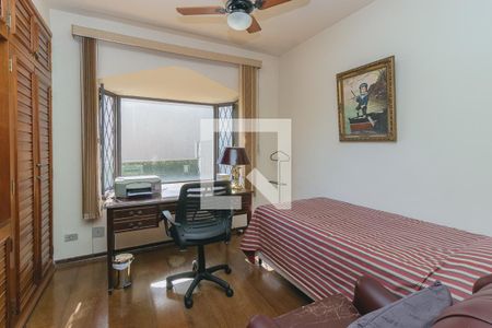 Casa de condomínio para alugar com 580m², 6 quartos e 4 vagasSuíte 4