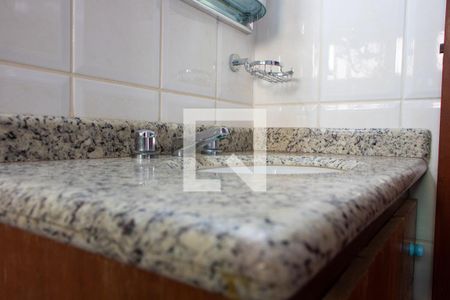 Casa à venda com 290m², 4 quartos e 4 vagasBANHEIRO DA SUITE 2