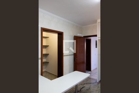 Casa à venda com 290m², 4 quartos e 4 vagasCOZINHA