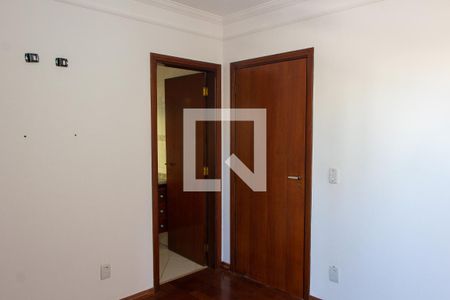 Casa à venda com 290m², 4 quartos e 4 vagasSUITE 2