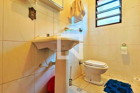 Casa à venda com 214m², 3 quartos e 4 vagasBanheiro da Suíte