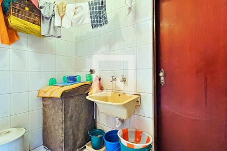 Casa à venda com 214m², 3 quartos e 4 vagasÁrea de Serviço