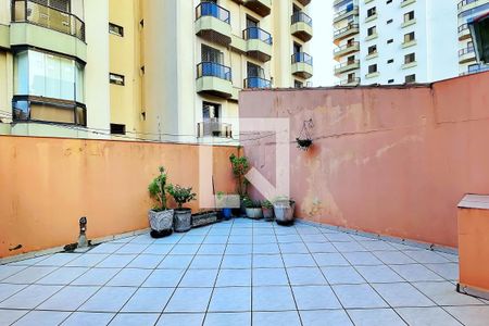 Casa à venda com 214m², 3 quartos e 4 vagasQuintal