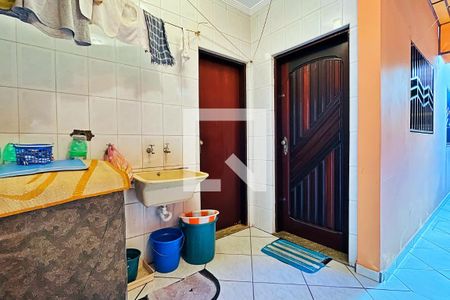 Casa à venda com 214m², 3 quartos e 4 vagasÁrea de Serviço