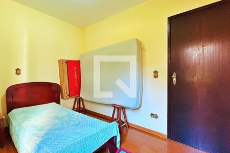 Casa à venda com 214m², 3 quartos e 4 vagasQuarto 2