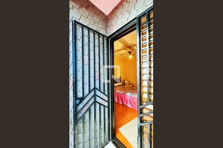 Casa à venda com 214m², 3 quartos e 4 vagasVaranda da Suíte