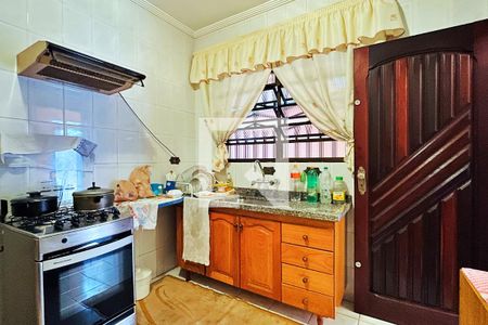 Casa à venda com 214m², 3 quartos e 4 vagasCozinha