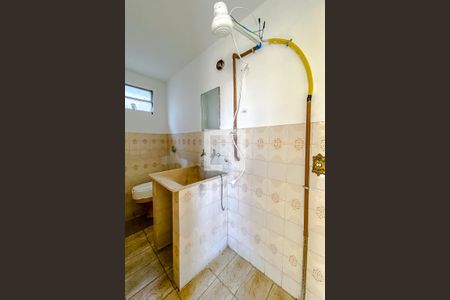 Banheiro de casa para alugar com 1 quarto, 50m² em Vila Dom Pedro I, São Paulo