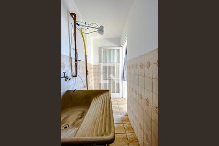 Banheiro de casa para alugar com 1 quarto, 50m² em Vila Dom Pedro I, São Paulo