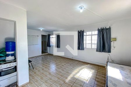 Kitnet de casa para alugar com 1 quarto, 50m² em Vila Dom Pedro I, São Paulo