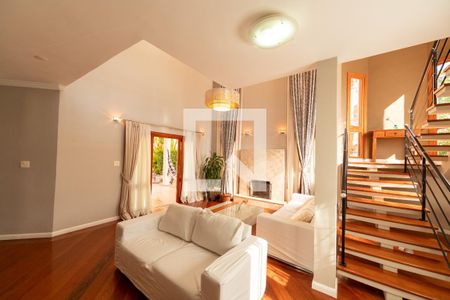 Sala de casa de condomínio para alugar com 4 quartos, 282m² em Residencial Morada dos Pássaros-aldeia da Serra, Barueri