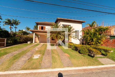 Fachada de casa de condomínio para alugar com 4 quartos, 282m² em Residencial Morada dos Pássaros-aldeia da Serra, Barueri