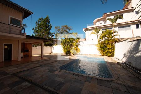 Quintal de casa de condomínio para alugar com 4 quartos, 282m² em Residencial Morada dos Pássaros-aldeia da Serra, Barueri