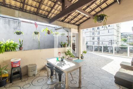 Casa à venda com 300m², 2 quartos e 2 vagasCozinha