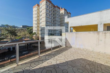 Casa à venda com 300m², 2 quartos e 2 vagasVaranda