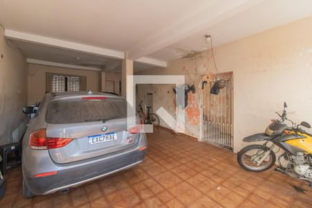 Casa à venda com 300m², 2 quartos e 2 vagasGaragem