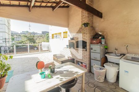 Casa à venda com 300m², 2 quartos e 2 vagasÁrea de Serviço