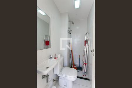 Apartamento à venda com 174m², 3 quartos e 4 vagasBanheiro de Serviço