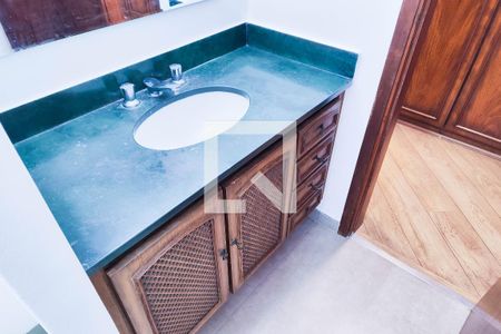 Apartamento à venda com 180m², 4 quartos e 2 vagasBanheiro da Suite