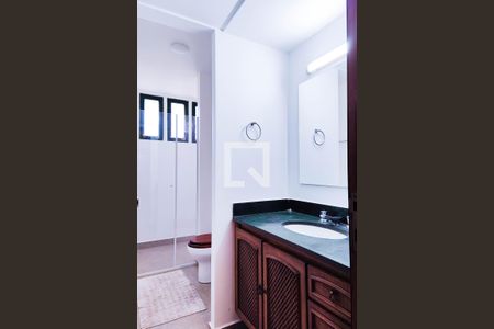 Apartamento à venda com 180m², 4 quartos e 2 vagasBanheiro da Suite