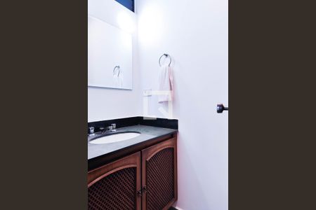 Apartamento à venda com 180m², 4 quartos e 2 vagasBanheiro Social