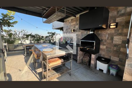 Apartamento à venda com 140m², 2 quartos e 2 vagasCobertura