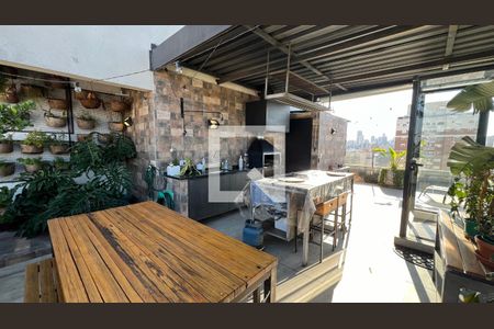 Apartamento à venda com 140m², 2 quartos e 2 vagasCobertura