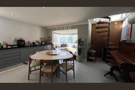 Sala de Jantar de apartamento à venda com 2 quartos, 140m² em Cerqueira César, São Paulo