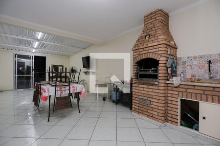 Casa à venda com 500m², 3 quartos e 4 vagas Casa à venda com 500m², 3 quartos e 4 vagasSalão de festas e churrasqueira 1