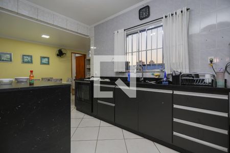 Casa à venda com 500m², 3 quartos e 4 vagas Casa à venda com 500m², 3 quartos e 4 vagasCozinha